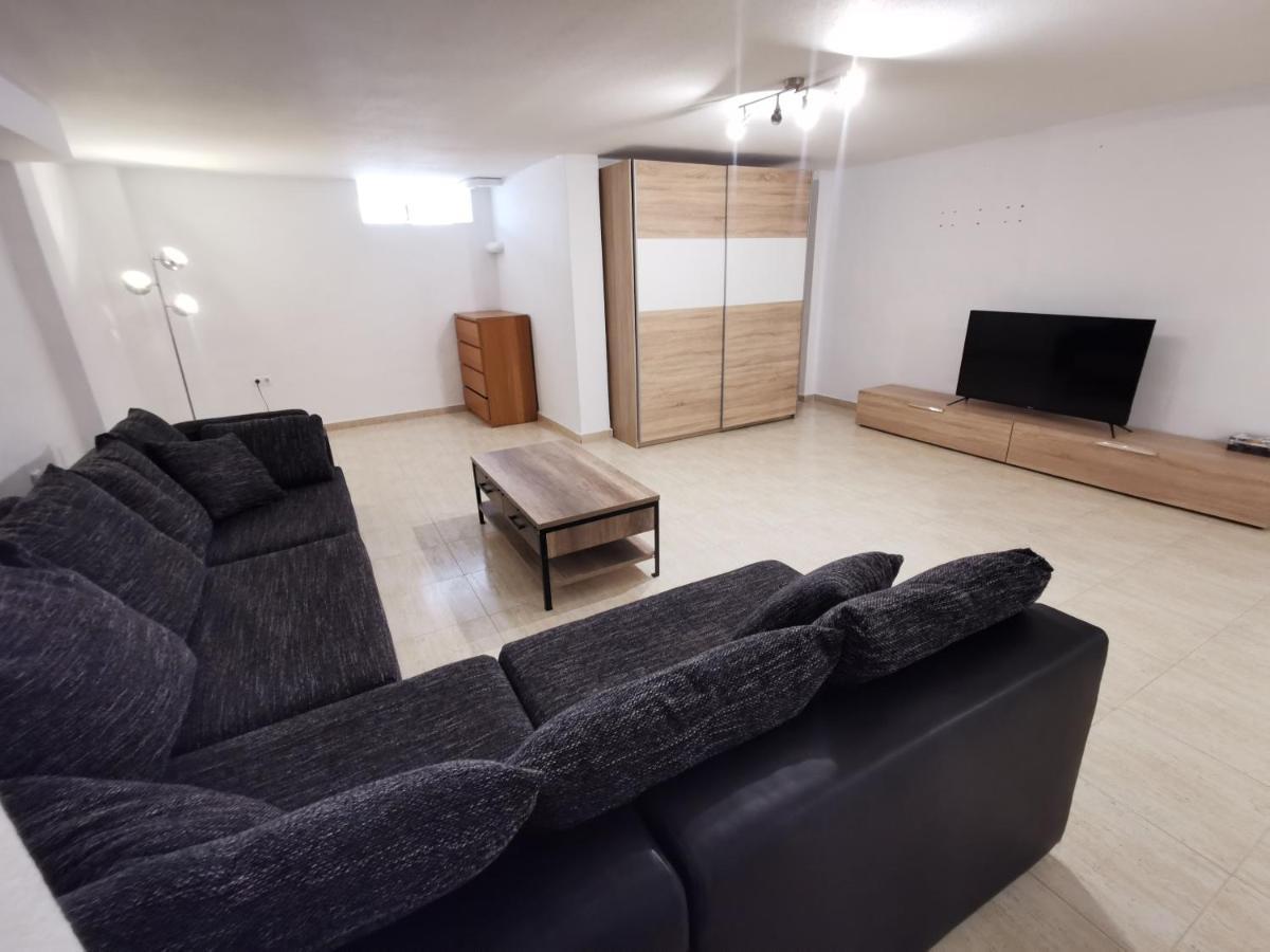 Spacious Villa With Private Pool And Beach Views El Moncayo Εξωτερικό φωτογραφία